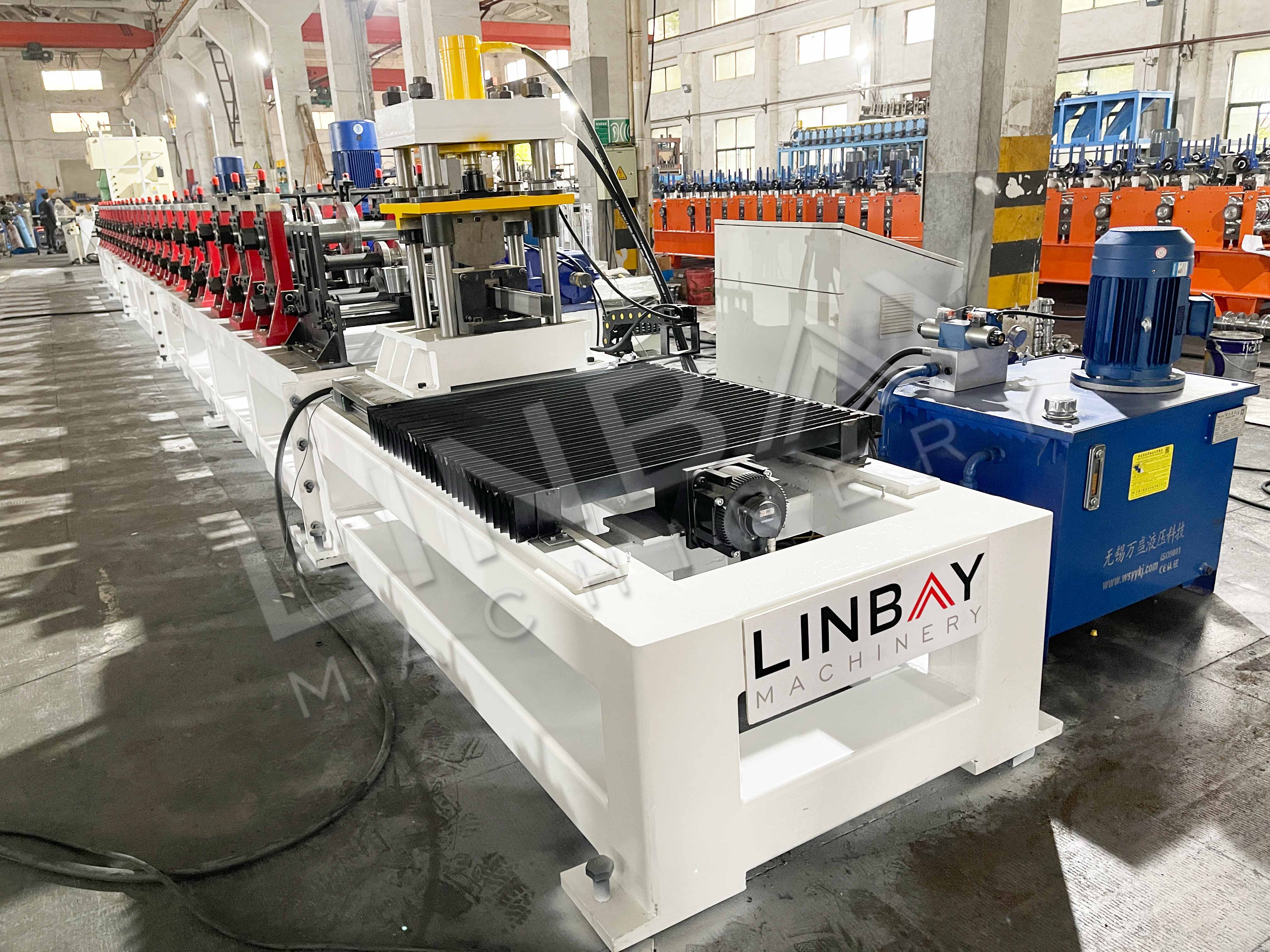 LINBAY-Exporta Máquina Conformadora e Máquina de Corte Longitudinal para o Iraque