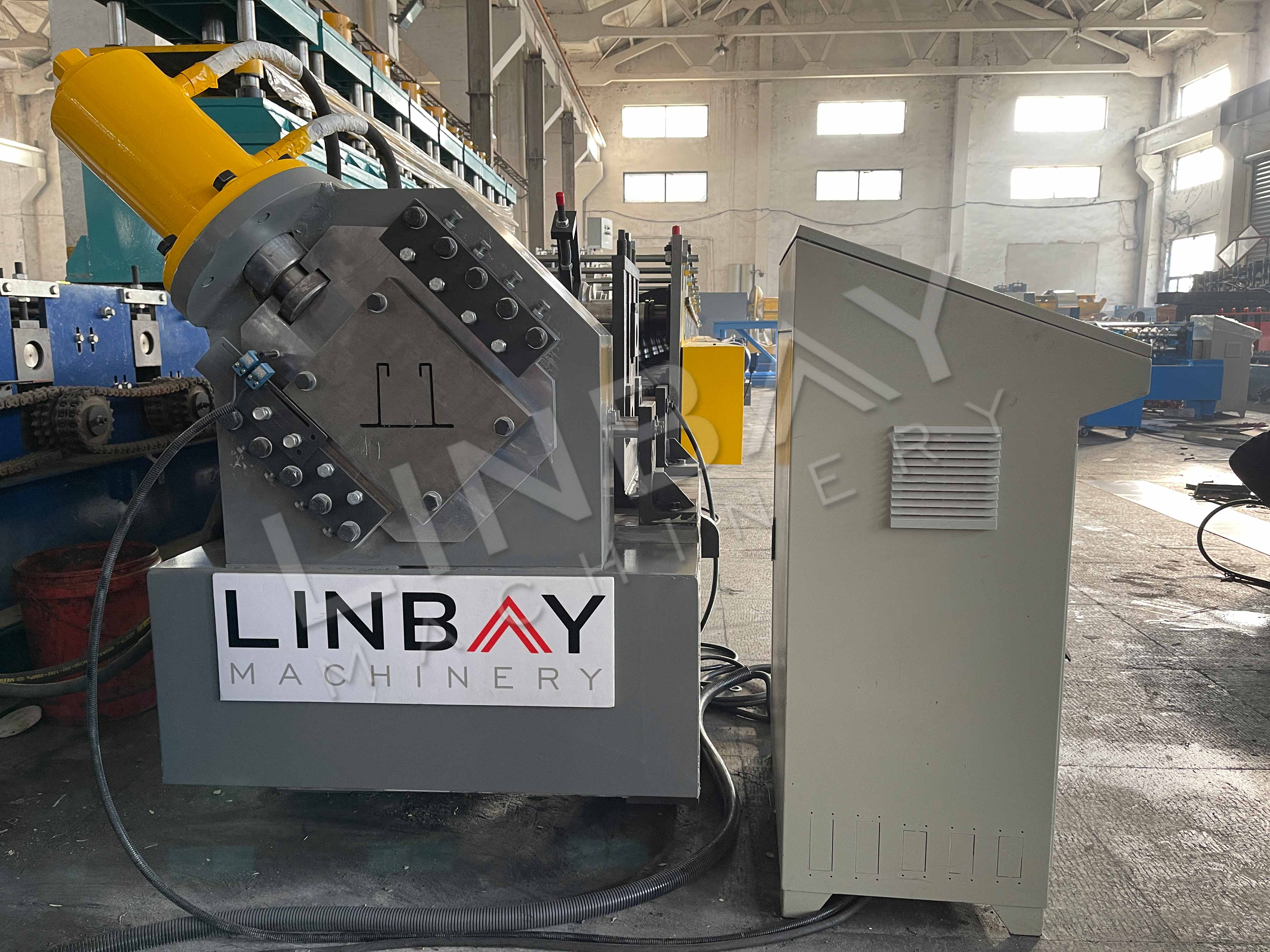 LINBAY-Exportacion la Máquina Conformadora для перевозки в Колумбию