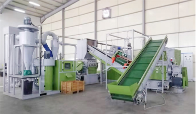 A instalação e o comissionamento da linha de produção de reciclagem de cabos residuais LT1000