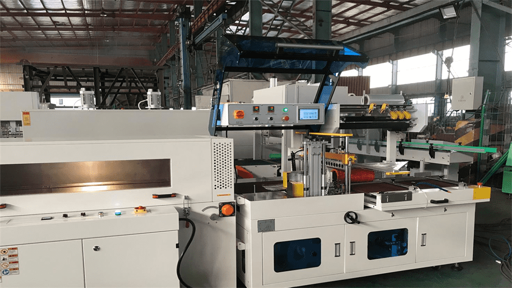 Comissionamento bem-sucedido da linha de máquinas automáticas de bobinamento e embalagem LT1246