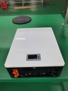 Lithium iron phosphate battery for energy storage