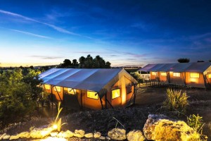 Özel boyut Safari kamp çadırı NO.043 için fabrika glamping ev çadırı