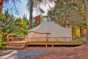 Namiot z podwójnym wierzchołkiem Wodoodporny namiot z płótna na zewnątrz Namiot Glamping na sprzedaż NR 083