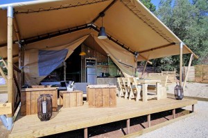 Aplicativo de luxo Family Design Camping tenda safari hotel à venda NO.045