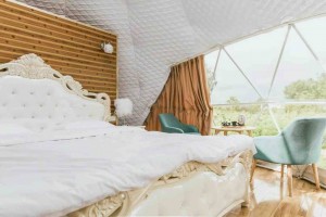 ການຕັ້ງຄ້າຍຄອບຄົວຂອງຕຶກຫລູຫລາພາຍໃນຄອບຄົວ dome tent ຂະ ໜາດ 6-8m