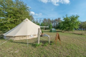 Glamping bell tent suitable for family camping with 3-6m diameter NO.026