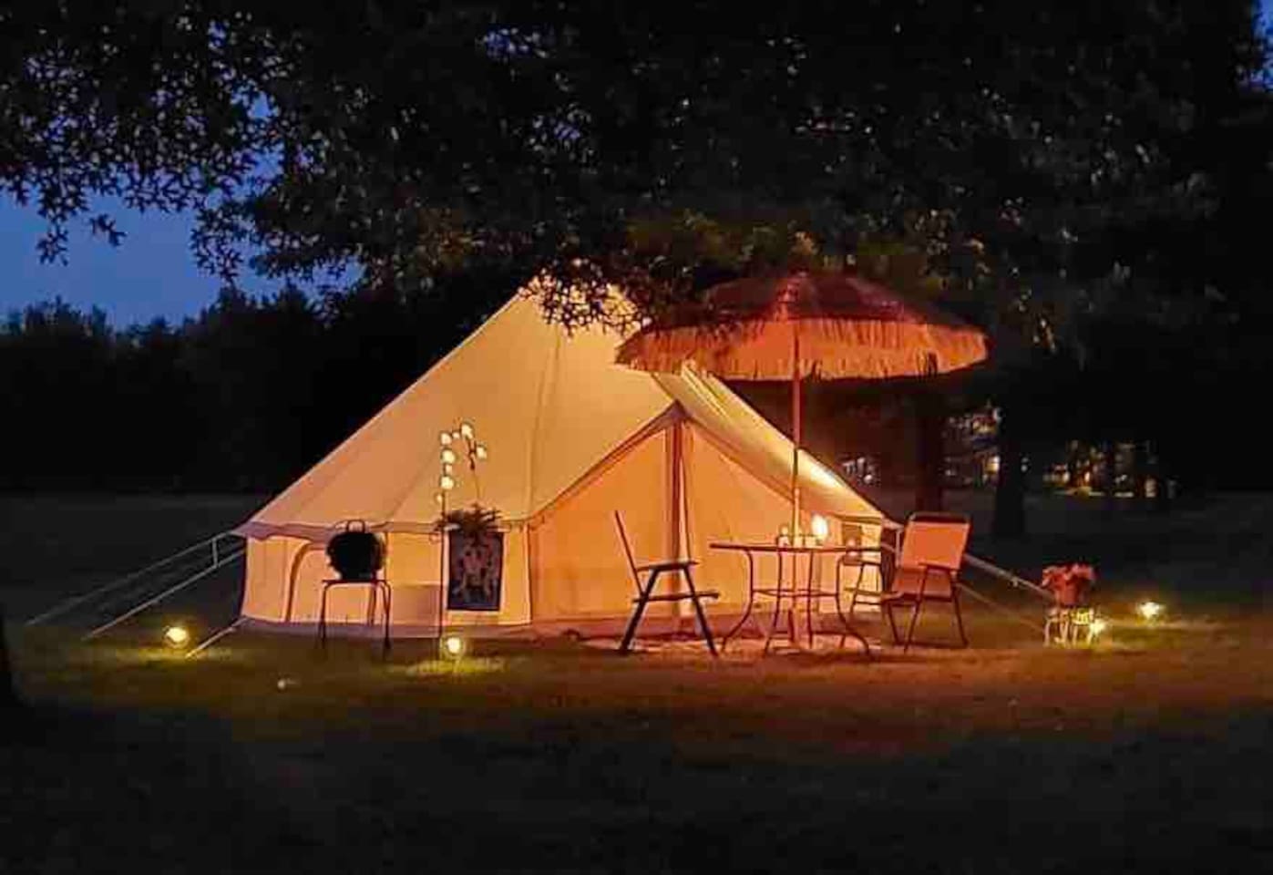 Newly Arrival Tension Membrane -
 Bell tent 3-6m diameter hot sale glamping house NO.032 – Aixiang