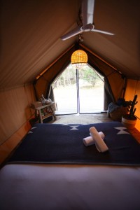 Tenda e tendave të kanavacave Oem Safari Shtëpia luksoze me lustrim Nr.040