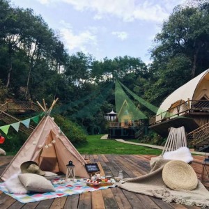 Karsti nopērkama luksoforu telts plēves pārseguma ģeodēziskā viesnīcas Safari telts NO.023