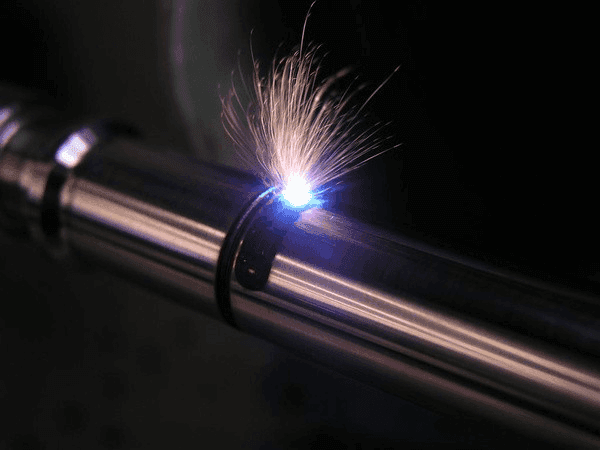 Comment éviter des étincelles lors du marquage oflaser marquage machine de marquage de fibre de machine / métal laser?