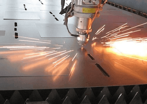 Pemotongan prinsip lembaran logam fiber mesin laser cutting