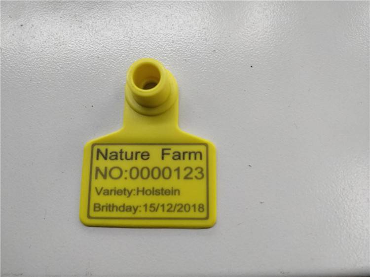 Fiber laser marking machine 20w mark on ear tag (plastic materials)