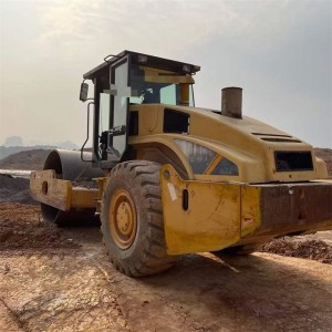 2011. gada lietots Liugong 22 tonnu veltnis-blīvētājs