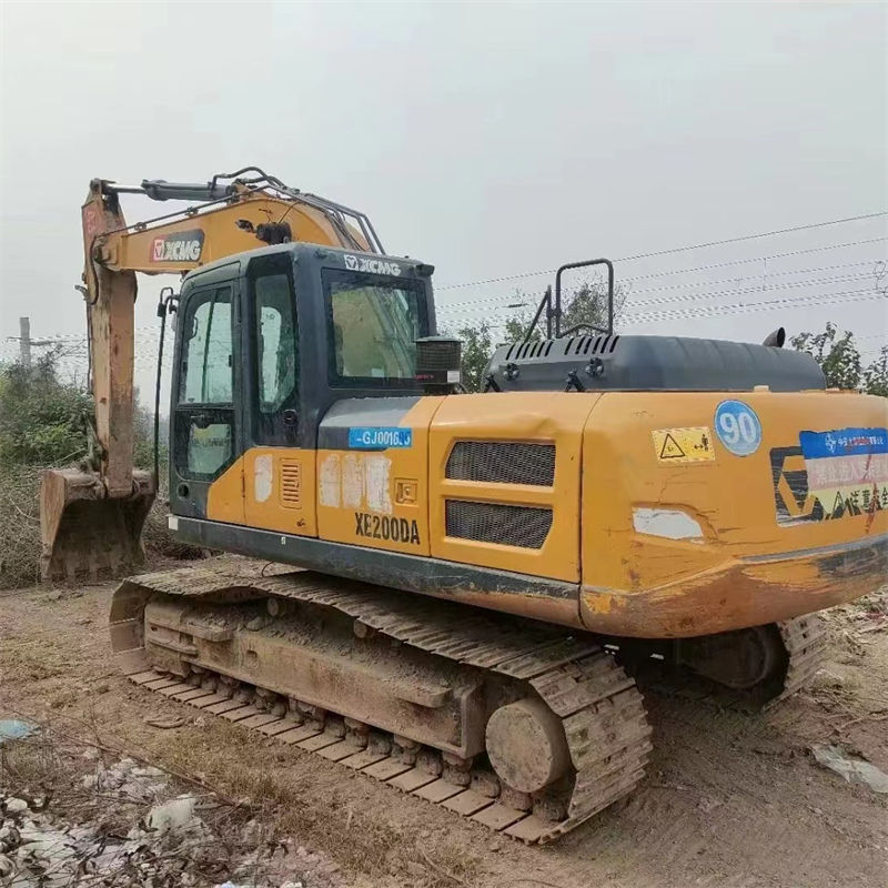 Escavatore cingolato XCMG XE200DA usato del 2019
