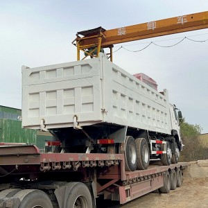 China HOWO-7 Series 8X4 White Dump Truck