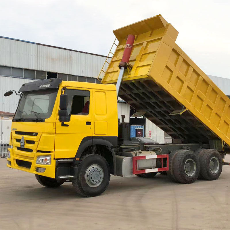 Old Sinotruck HOWO7 Tipper Truck 371hp