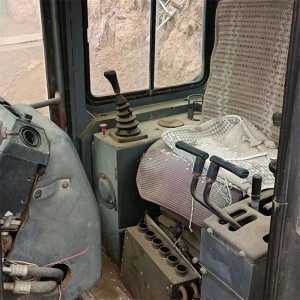 Shantui SD13S crawler bulldozer equipment
