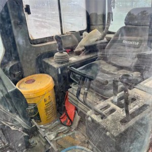 Shantui SD16 hydraulic crawler bulldozer (2015)