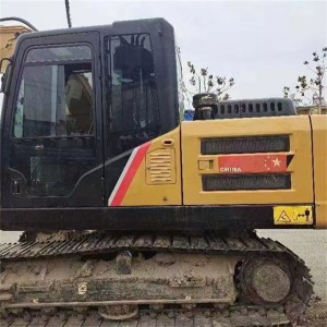 បានប្រើ 13Ton SY135C excavators តូច Tracked