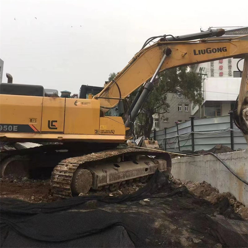 Excavator montat pe șenile Liugong CLG950E 2018 folosit