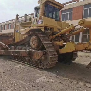 Ginamit na Caterpillar D9R crawler bulldozer