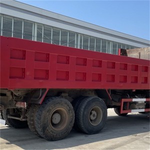Корист Sinotruck HOWO7 кипер камион депонија