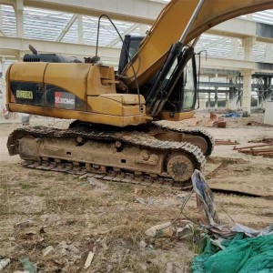 ໃຊ້ແລ້ວກັບລົດຂຸດຂະໜາດກາງ XE270DK mounted excavator