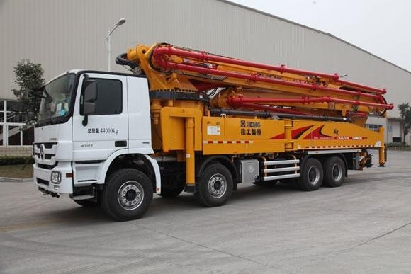 XCMG HB59V Truck-mounted Concrete Pump