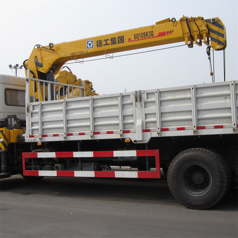 XCMG SQ10SK3Q 10 tonų sunkvežimyje montuojamas kranas