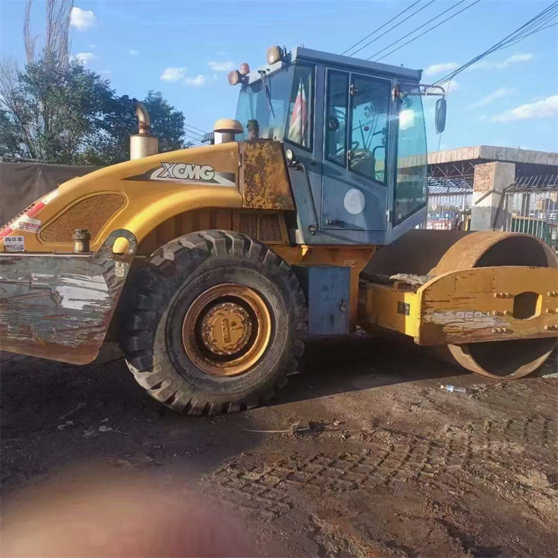 XCMG used XS262J road roller for sale
