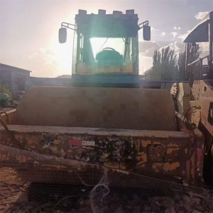 XCMG used XS262J road roller for sale