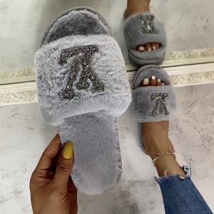 Wholesale fashion Slippers para sa Home Bedroom pinakamahusay na replica na sapatos