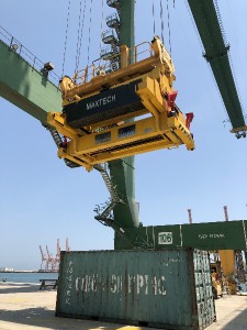 铰接式平行吊具 (APS) 港口作业的最佳品质