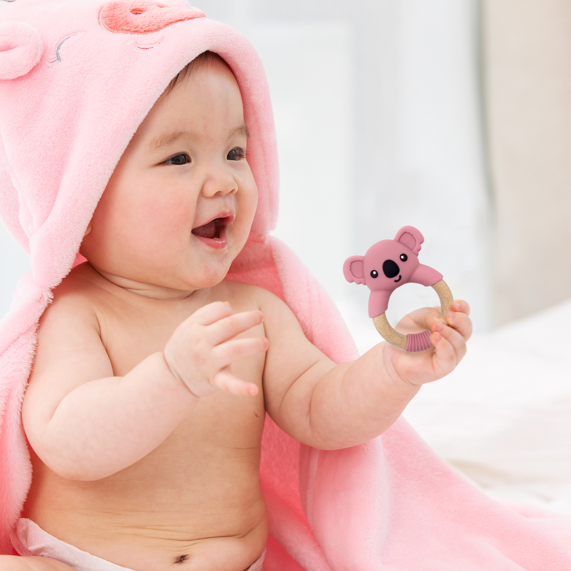 Which teether is best wooden or silicone | Melikey