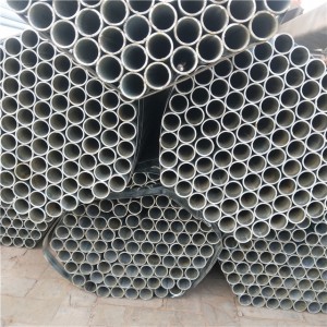Raisonnabel Präis Galvaniséierte Stahlpipe Beweegt Carbon Steel Pipe Q195 Q235