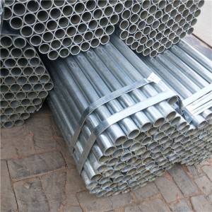 galvanized scaffolding steel pipe na may gi pipe clamp