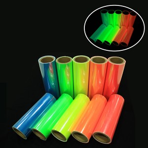 Pellicola fotoluminescente in PVC autoadesiva