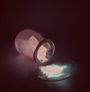 MTRP – Rose Pink Strontium Aluminate Photoluminescent Pigment