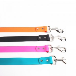 Durable Adjustable Rivet PU Leather Collar Leash