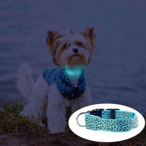 Podesiva ogrlica za kućne ljubimce s LED svjetlom s leopard printom
