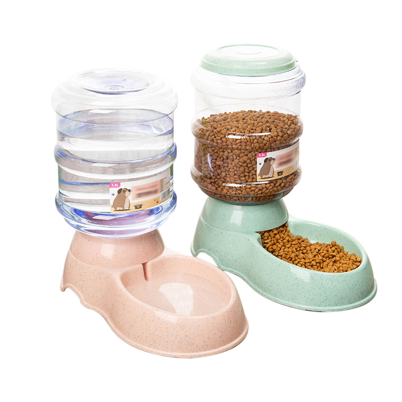 Hot Selling Large Capacity Gravity Automatic Pet Feeder