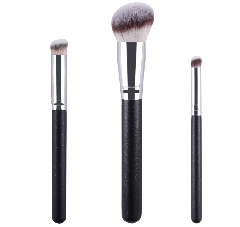 Do you know how to use and clean makeup brushes properly?