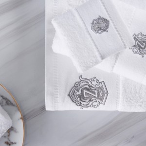 Wholesale high quality 100% cotton hotel hand face bath towel embroidery logo