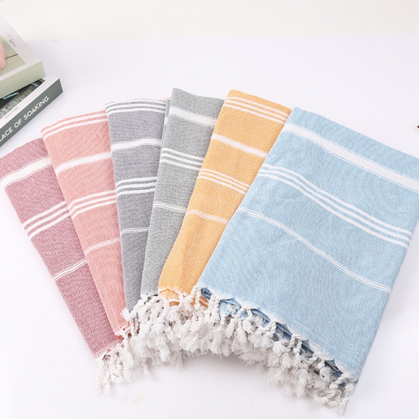 China Wholesale King Size Quilt Pricelist - Wholesale 100% Cotton Turkish Beach Towels With Tassel – Natural Wind