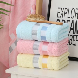 Wholesale cheap 100% cotton bath towel plain dyed size face towel for hotel