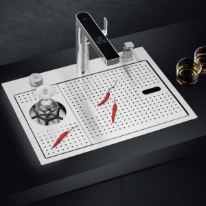 Stainless Steel Sink With Glass Rinser