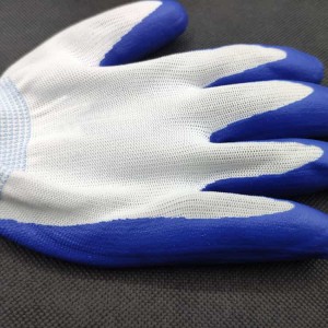 Fabricante de guantes de ensamblaje de agarre firme Guantes recubiertos de nitrilo para jardinería resistentes a perforaciones