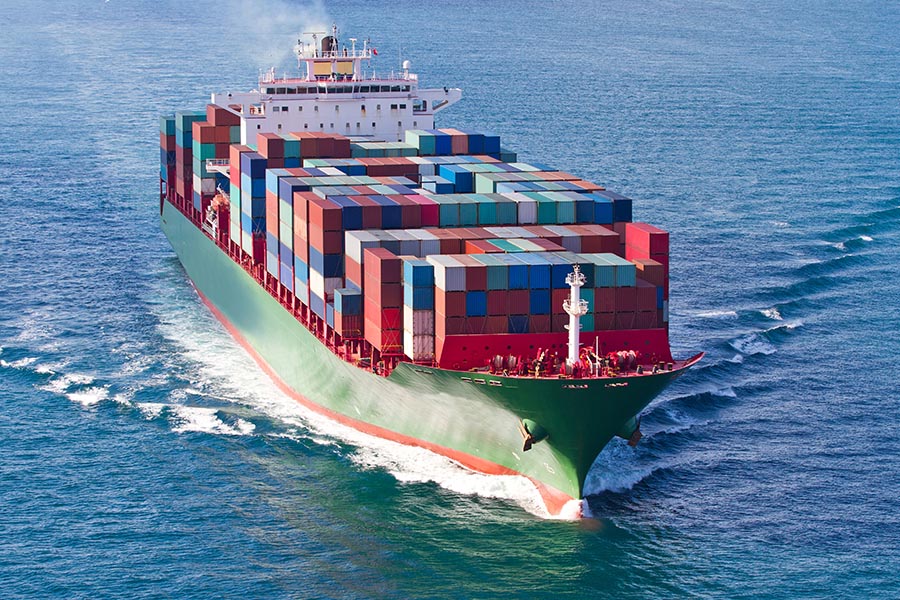 Why are Liner Companies Still Leasing Ships Despite Declining Demand?