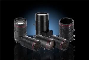 5-50mm, 3,6-18mm, 10-50mm varifocal-objektiivit C- tai CS-kiinnikkeellä pääasiassa turva- ja valvontasovelluksiin
