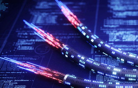 Международното сътрудничество помага на индустрията за оптични кабели да стане глобална